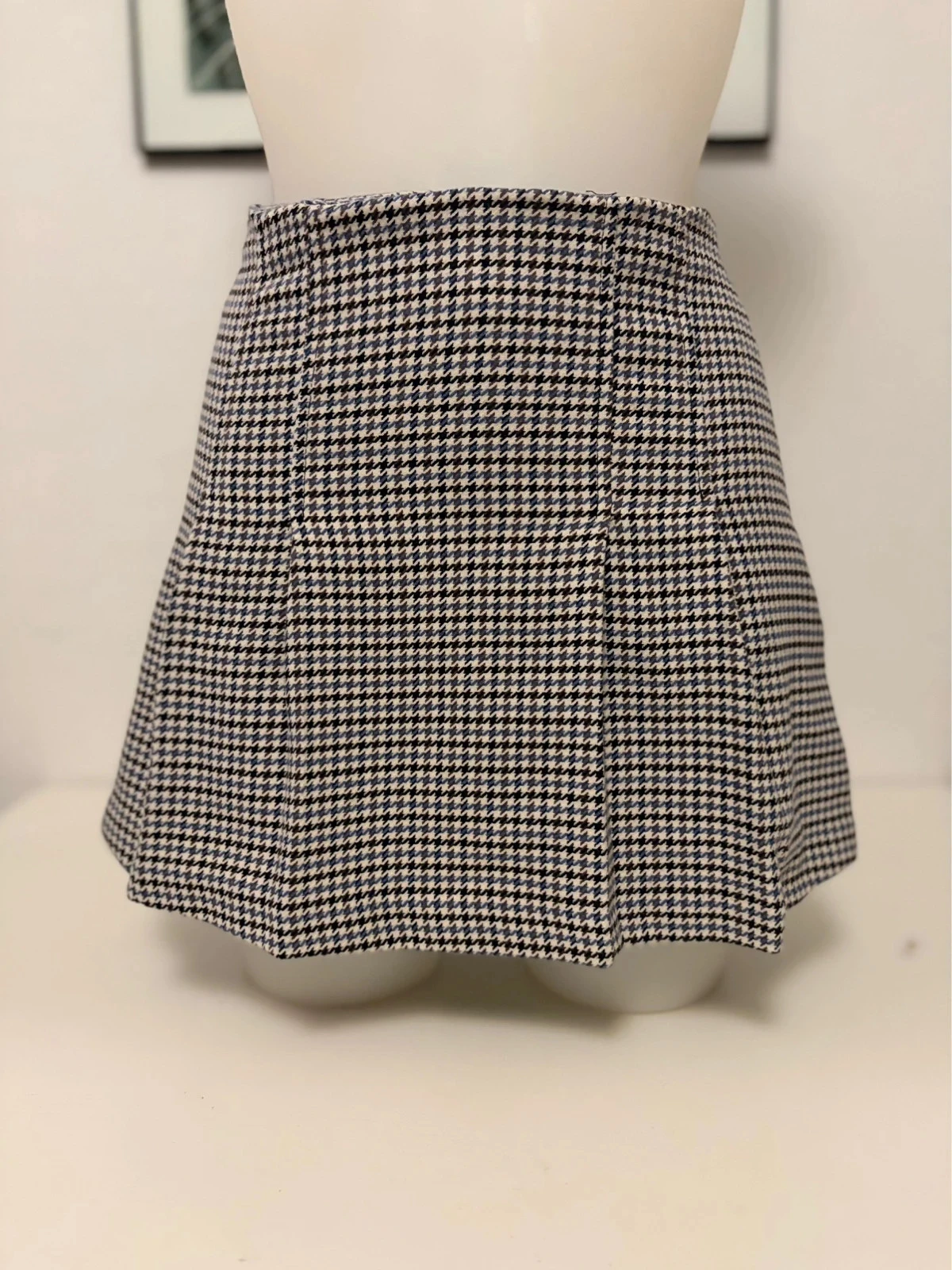 🌸 Falda corta Zara a cuadros azul, negro y crudo – Talla XS (34) – photo 2
